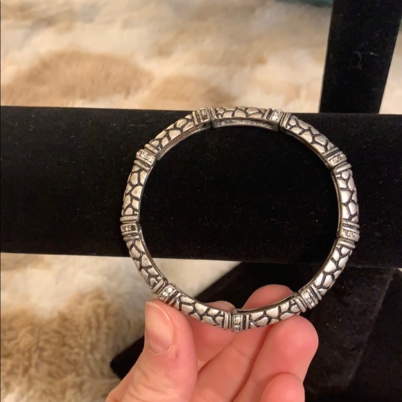 Lia Sophia cheetah and rhinestone stretch bracelet - Picture 2 of 6